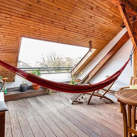 Rooftop 180m2 Loft With Private Sauna, דירה