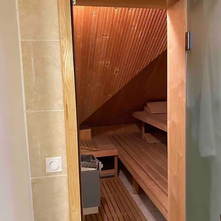 Rooftop 180m2 Loft With Private Sauna,