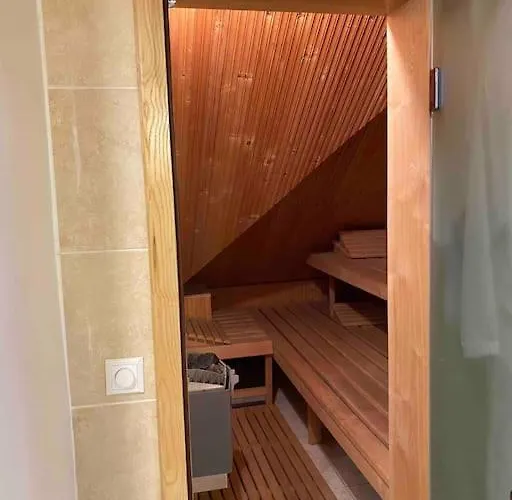 Rooftop 180m2 Loft With Private Sauna, Lägenhet