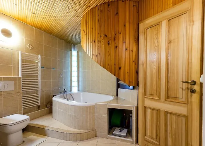 Rooftop 180m2 Loft With Private Sauna, Lägenhet