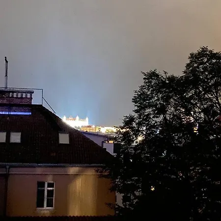 Rooftop 180m2 Loft With Private Sauna, Pressburg